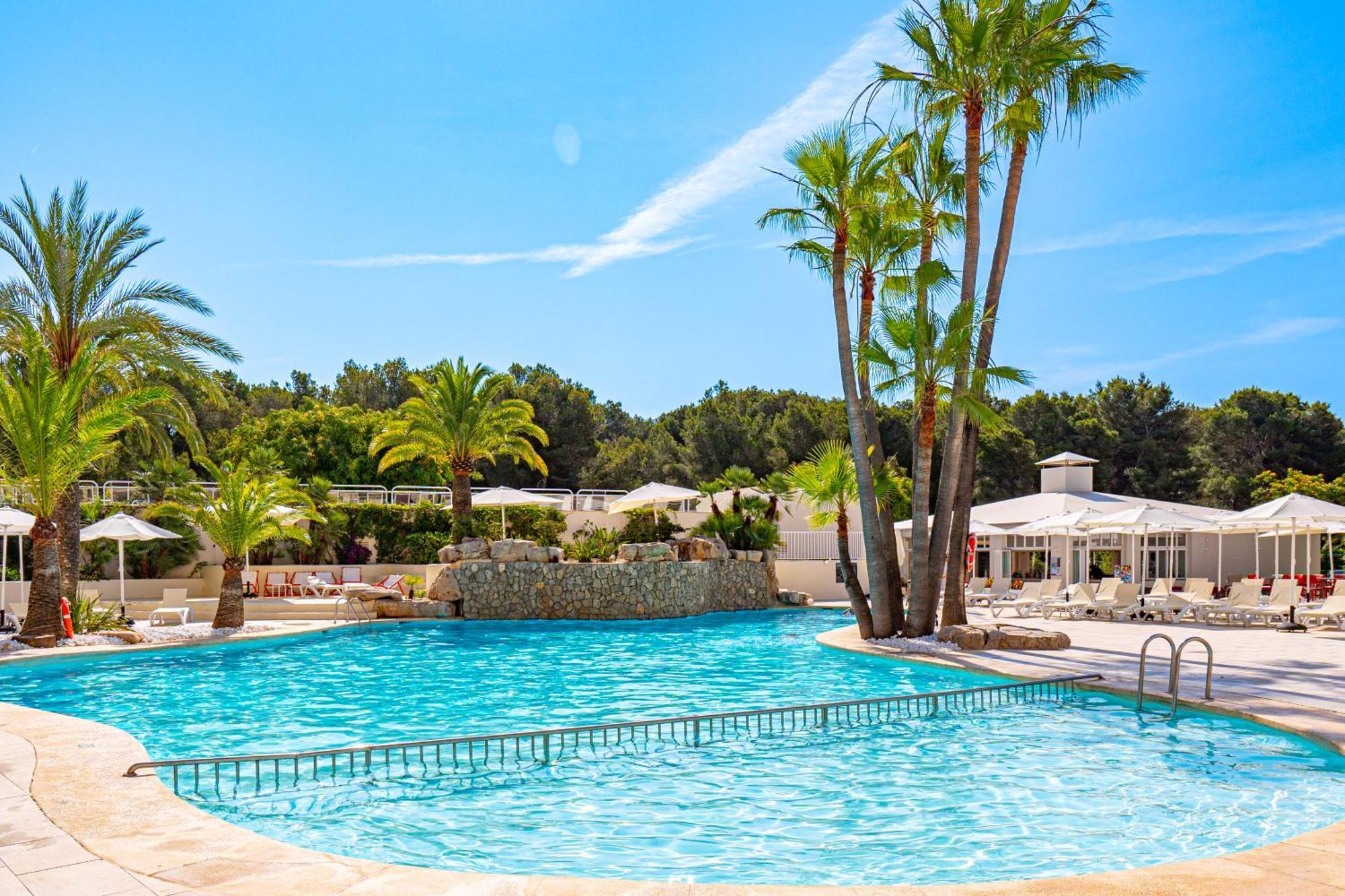 Hotel Rosella Affiliated By Intelier Sa Coma  Exterior photo