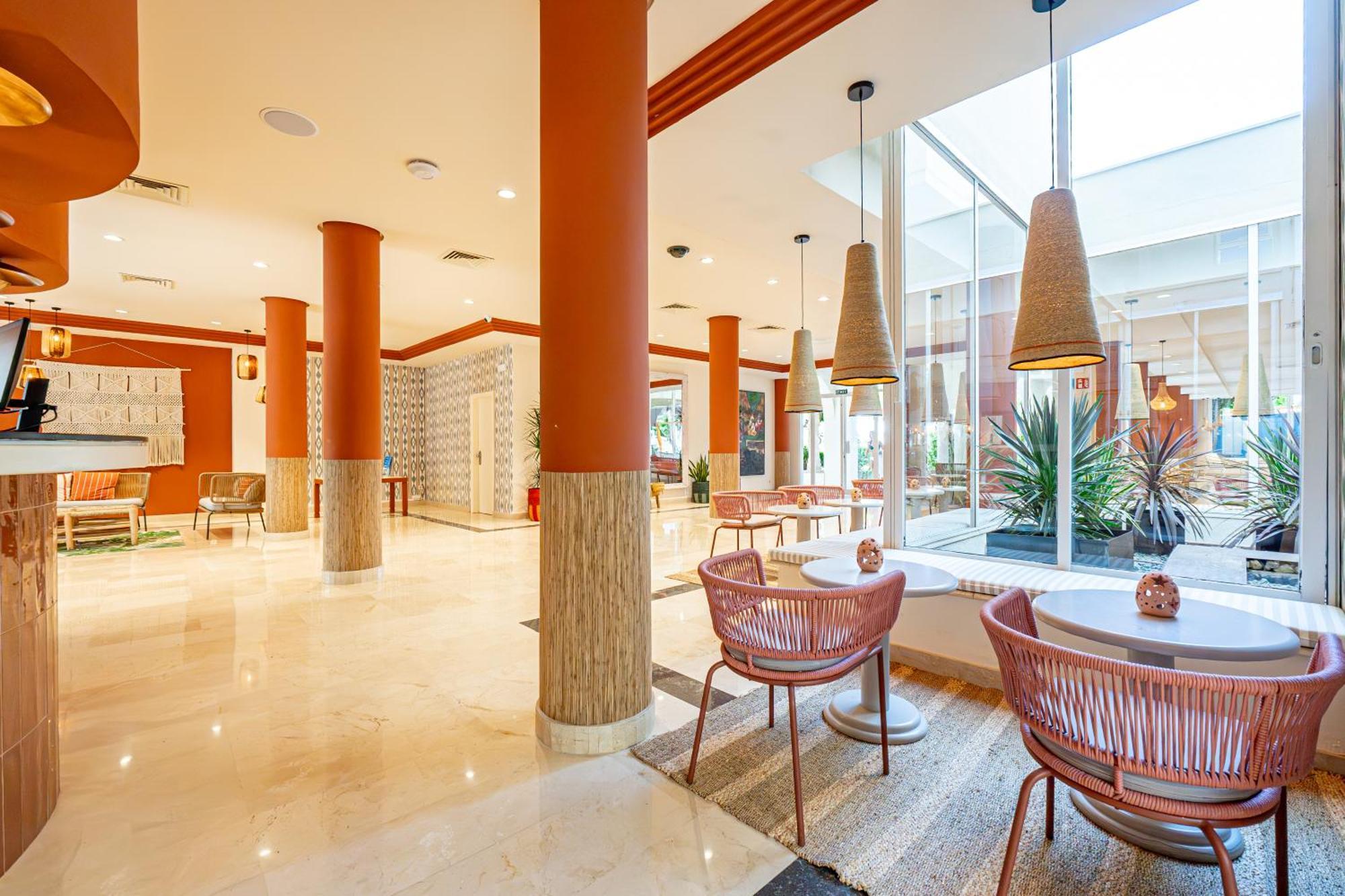 Hotel Rosella Affiliated By Intelier Sa Coma  Exterior photo